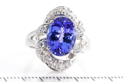 3.77ct Tanzanite and Diamond Ring - 5