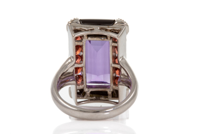 10.26ct Amethyst, Onyx and Diamond Ring - 7