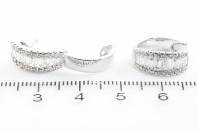 0.73ct Diamond Hoop Earrings - 4