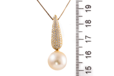 12.2mm Pearl and Diamond Pendant - 3