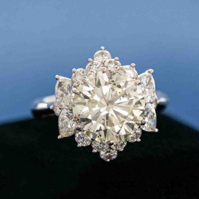 5.02ct Centre Diamond Dress Ring GSL - 9