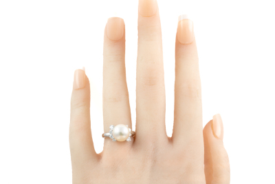 9.8mm Pearl and Diamond Ring - 6