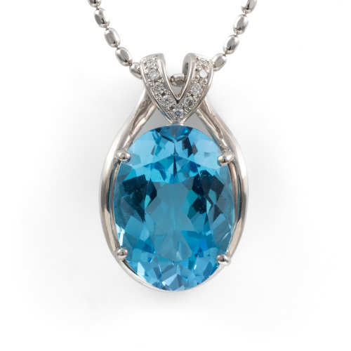 14.04ct Topaz and Diamond Pendant