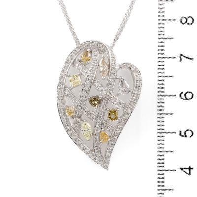 1.65ct Mixed Colour Diamond Pendant - 3