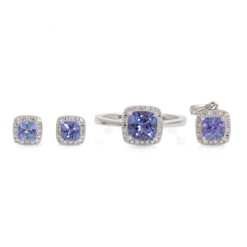 Tanzanite Ring, Earring & Pendant set