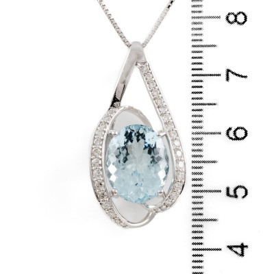 6.04ct Aquamarine and Diamond Pendant - 3