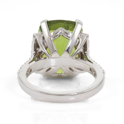 13.46ct Peridot and Diamond Ring - 4