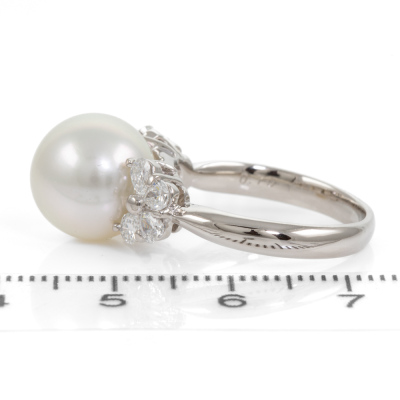 11.2mm South Sea Pearl and Diamond Ring - 3