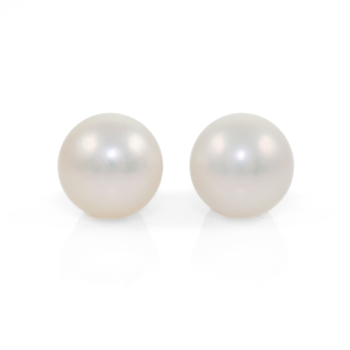 7.9mm Akoya Pearl Stud Earring