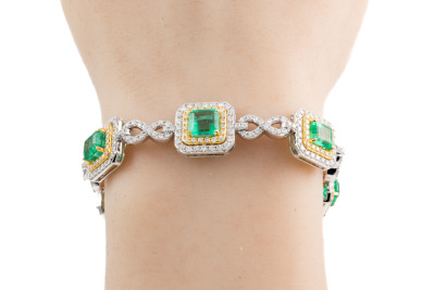 8.47ct Emerald & 4.82ct Diamond Bracelet - 5