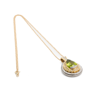 3.06ct Peridot & Diamond Pendant - 7