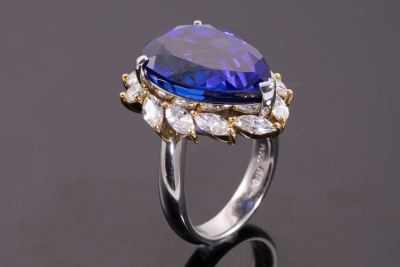 15.96ct Tanzanite & 1.89ct Diamond Ring - 6