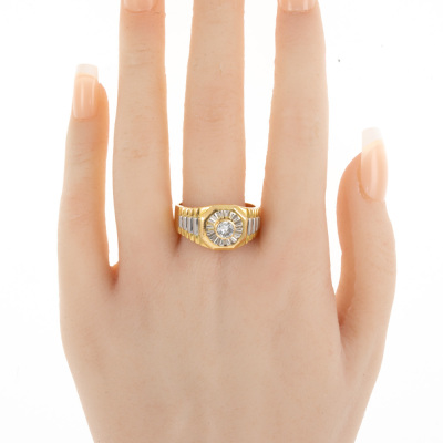 0.36ct Diamond Mens Gold Ring - 7