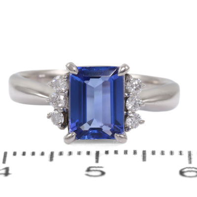 1.46ct Tanzanite and Diamond Ring - 2