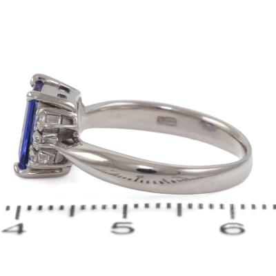 1.46ct Tanzanite and Diamond Ring - 3