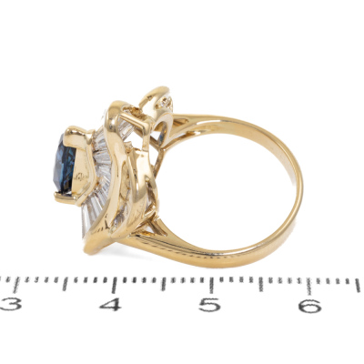 2.06ct Sapphire and Diamond Ring - 3