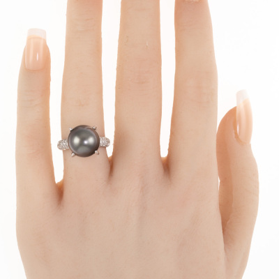 11.7mm Tahitian Pearl and Diamond Ring - 6