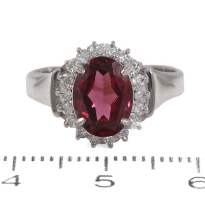 2.02ct Garnet and Diamond Ring - 2