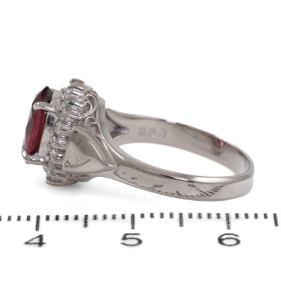 2.02ct Garnet and Diamond Ring - 3