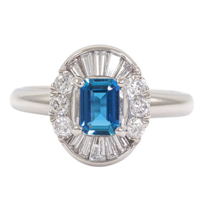 0.43ct Aquamarine and Diamond Ring