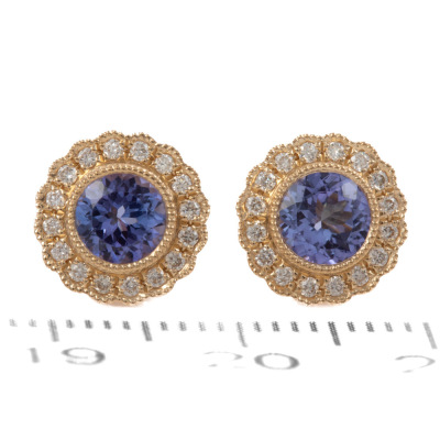 1.06ct Tanzanite and Diamond Earrings - 2