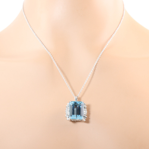 14.33ct Aquamarine and Diamond Pendant