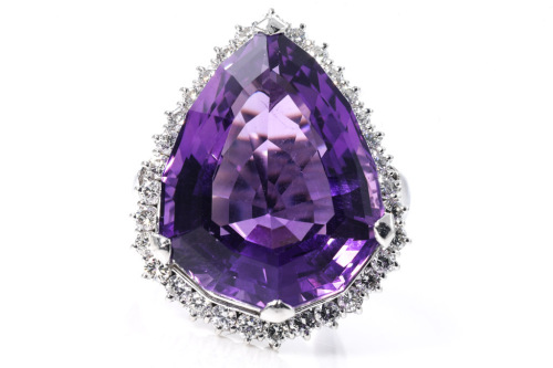 24.28ct Amethyst & 1.17ct Diamond Ring