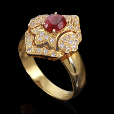 0.81ct Ruby and Diamond Ring - 5