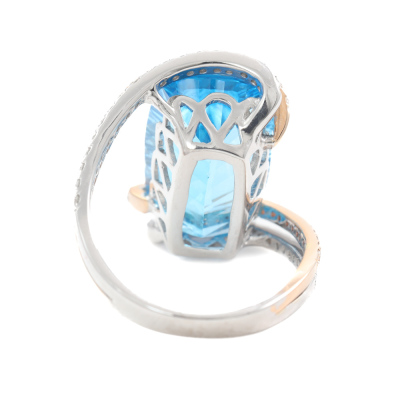 11.24ct Blue Topaz and Diamond Ring - 4