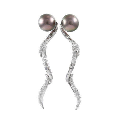 11.4mm Tahitian Pearl & Diamond Earrings