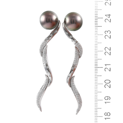 11.4mm Tahitian Pearl & Diamond Earrings - 3