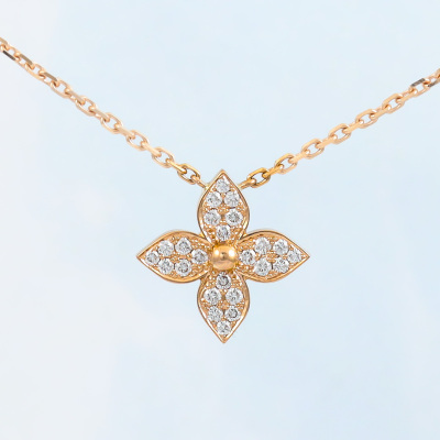 Louis Vuitton Star Blossom Diamond Pendant - 9