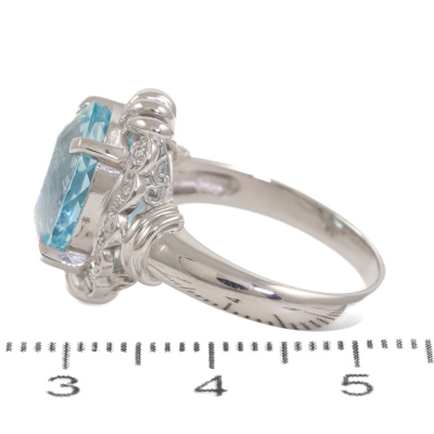 4.80ct Aquamarine and Diamond Ring - 3