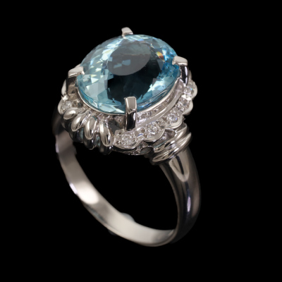 4.80ct Aquamarine and Diamond Ring - 5