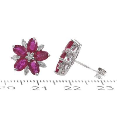 2.80ct Burmese Ruby & Diamond Earrings - 3