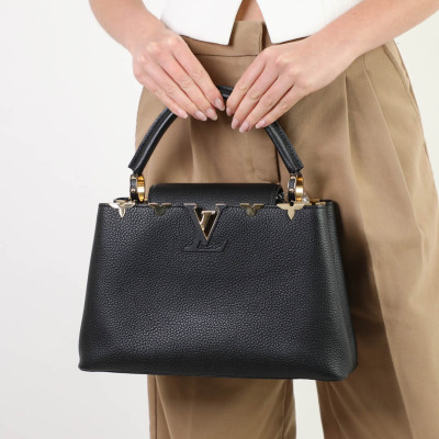 Louis Vuitton Taurillon Capucines MM - 9