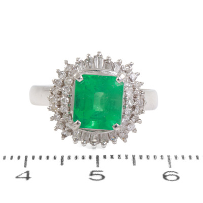 1.89ct Emerald and Diamond Ring - 2