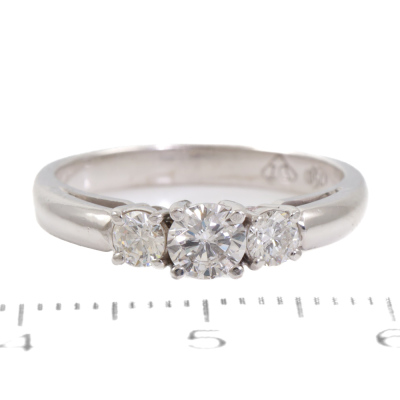 0.57ct Diamond Trilogy Ring - 2