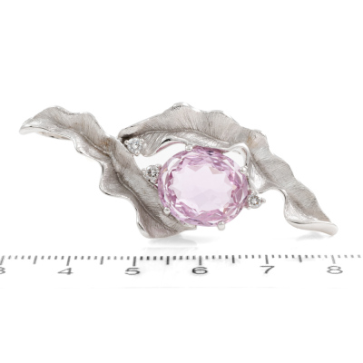 9.14ct Kunzite and Diamond Brooch - 2