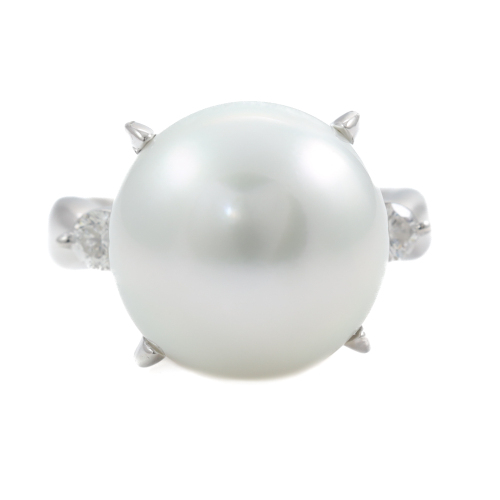 13.6mm South Sea Pearl & Diamond Ring