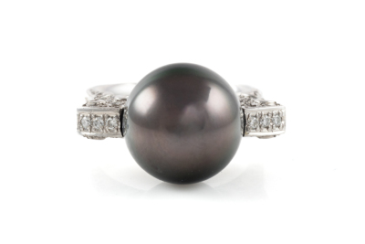 12.8mm Tahitian Pearl and Diamond Ring