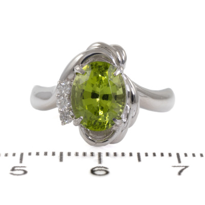 2.35ct Peridot and Diamond Ring - 2