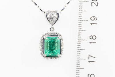 3.64ct Emerald & 0.60ct Diamond Pendant - 3