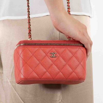 Chanel Small Caviar Vanity Case - 12