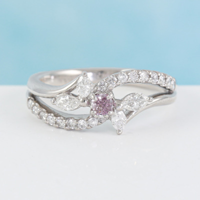 0.14ct Fancy Pinkish Purple Diamond Ring - 8