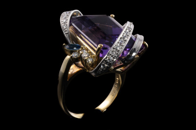 23.46ct Amethyst, Topaz and Diamond Ring - 6