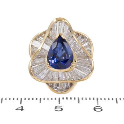 2.06ct Sapphire and Diamond Ring - 2