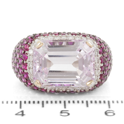 10.04ct Kunzite & 4.14ct Sapphire Ring - 2