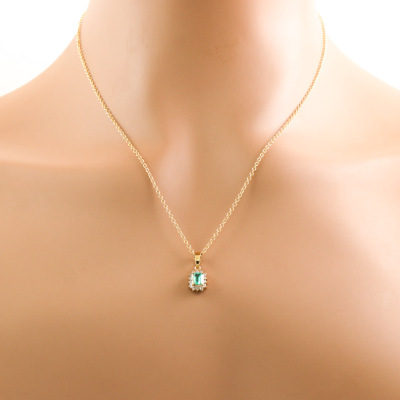 0.36ct Emerald and Diamond Pendant - 5