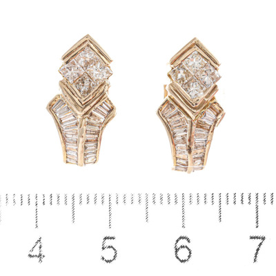 1.80ct Diamond Earrings - 2